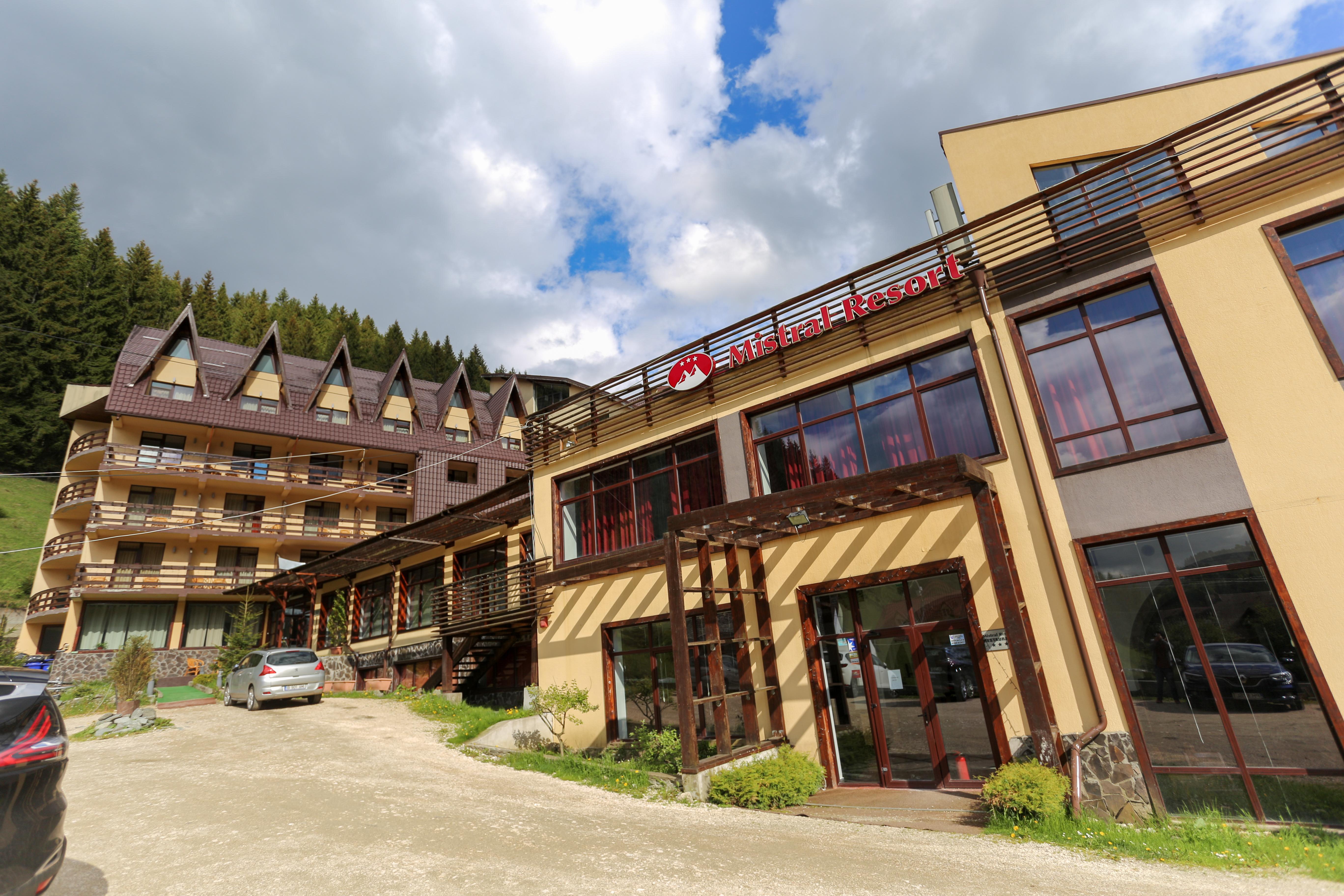 Mistral Resort Moeciu De Sus Exterior photo
