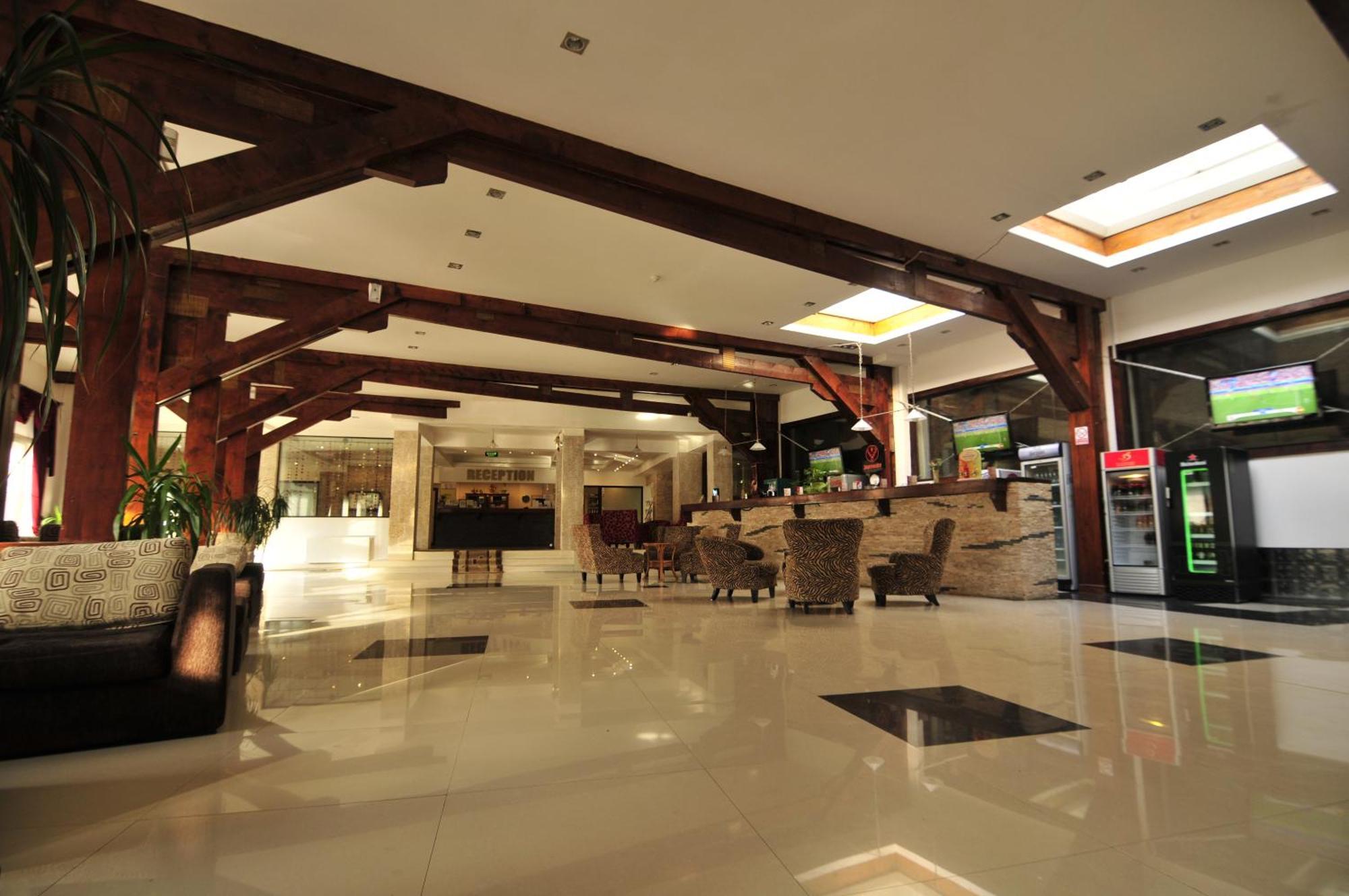 Mistral Resort Moeciu De Sus Exterior photo