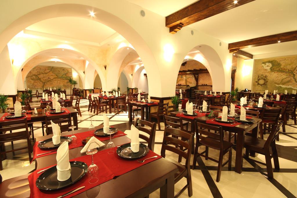 Mistral Resort Moeciu De Sus Exterior photo