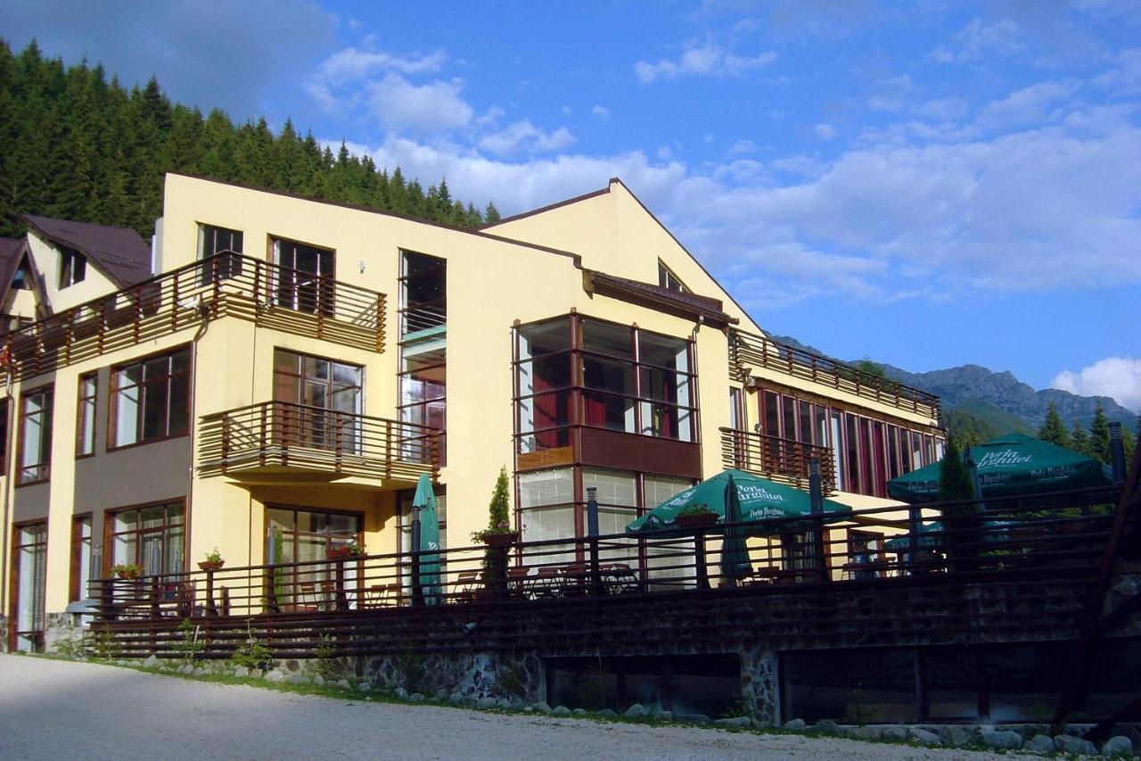 Mistral Resort Moeciu De Sus Exterior photo